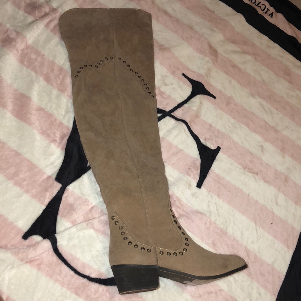 tall tan boots